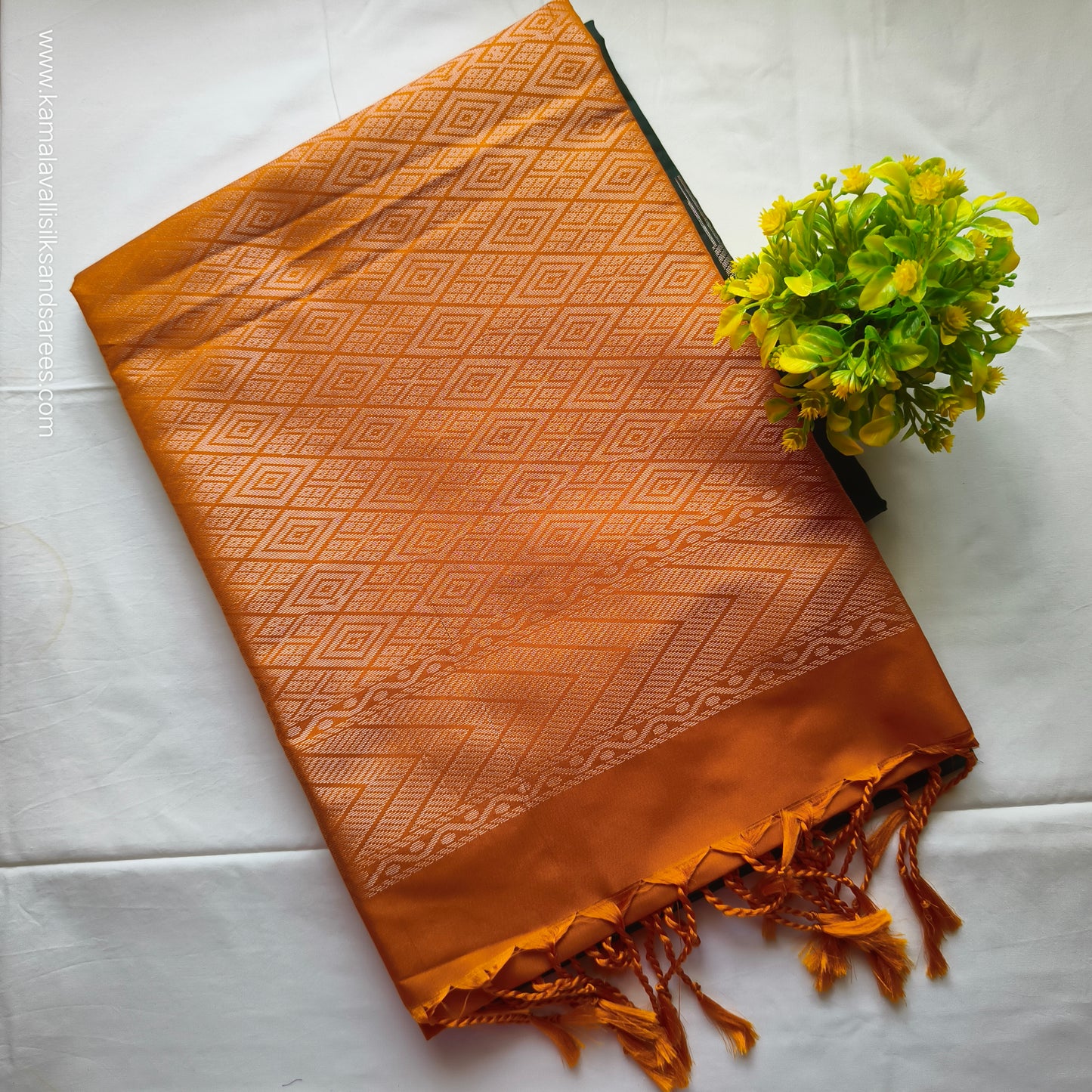 Semi Soft Silk Saree Bottle Green Colour