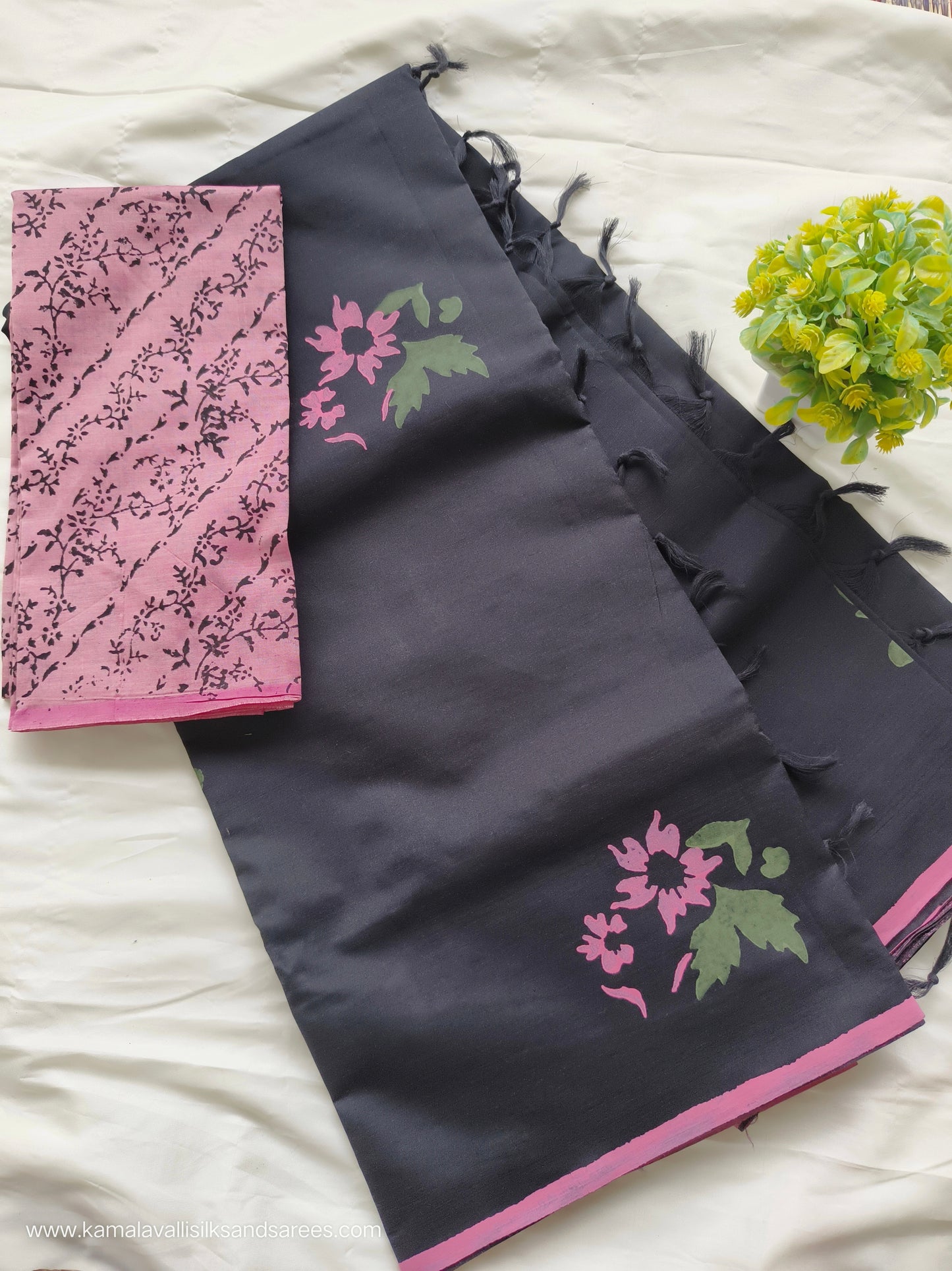 South Cotton Mix Block Printed Saree Black colour with Pink colour contrast blouse